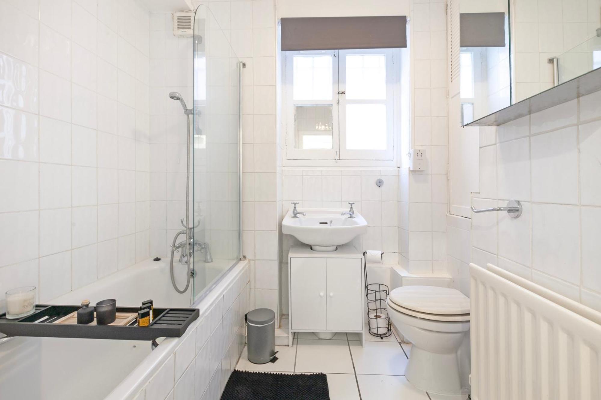 Beautiful One Bedroom Flat In Scott Ellis Gardens Лондон Екстериор снимка